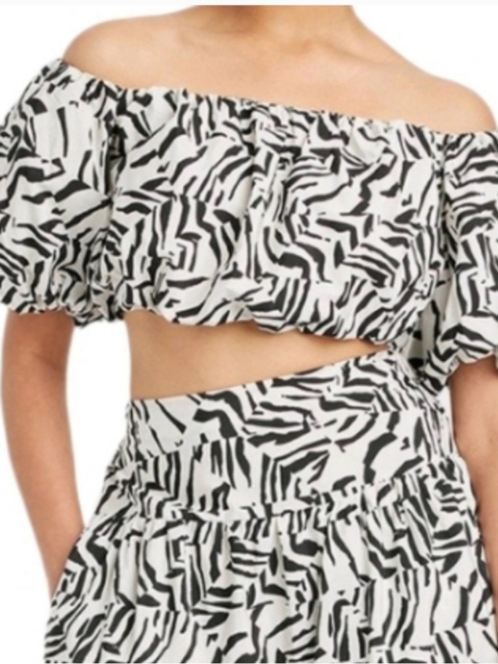 Off-Shoulder Black & White Print Crop Top